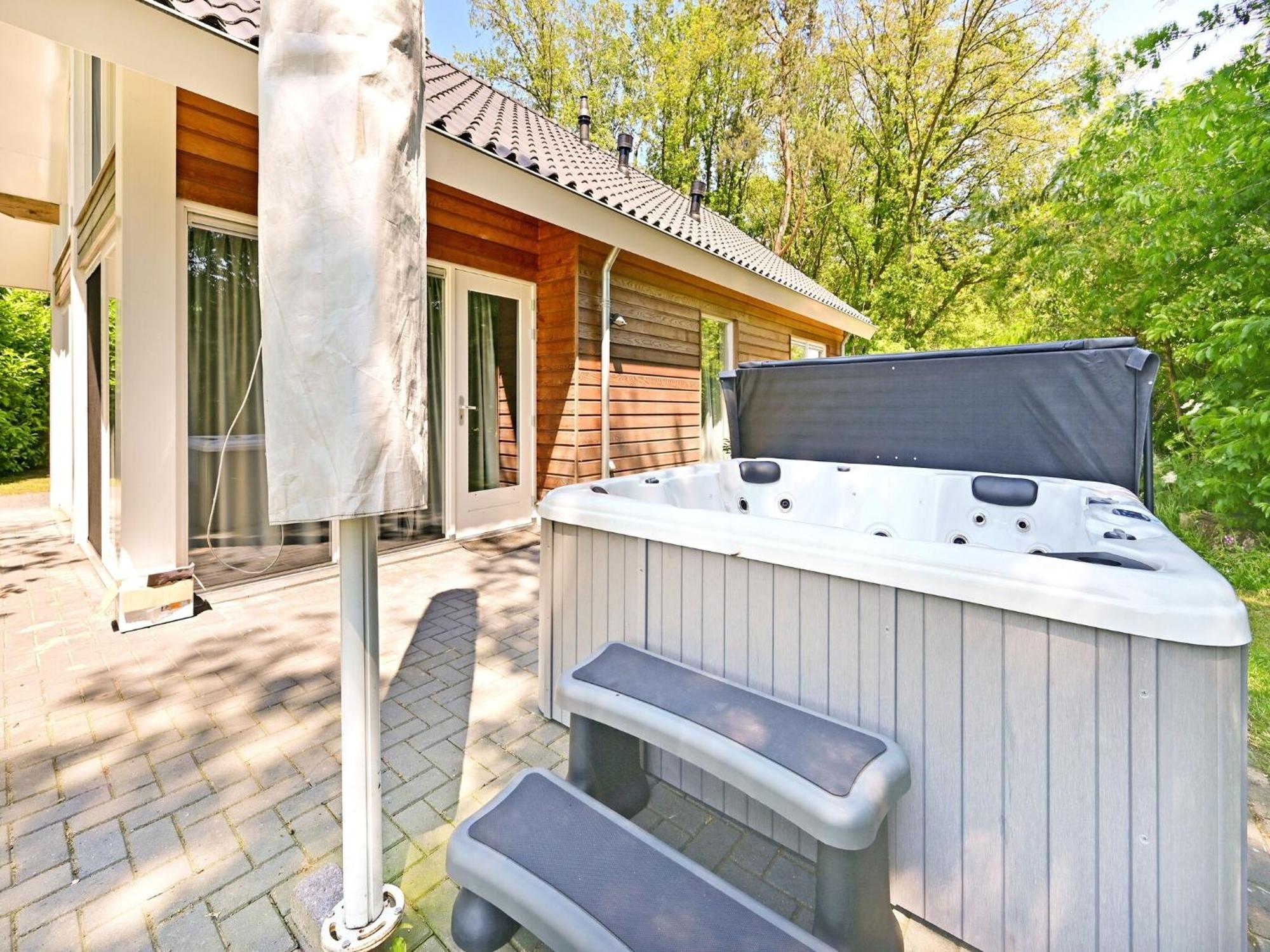 Chalet With Gorgeous View Of The Natural Surroundings Weerselo Extérieur photo